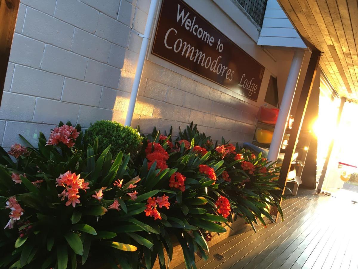 Commodores Lodge Russell Dış mekan fotoğraf