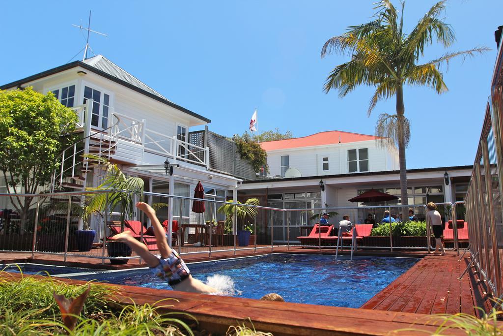 Commodores Lodge Russell Dış mekan fotoğraf