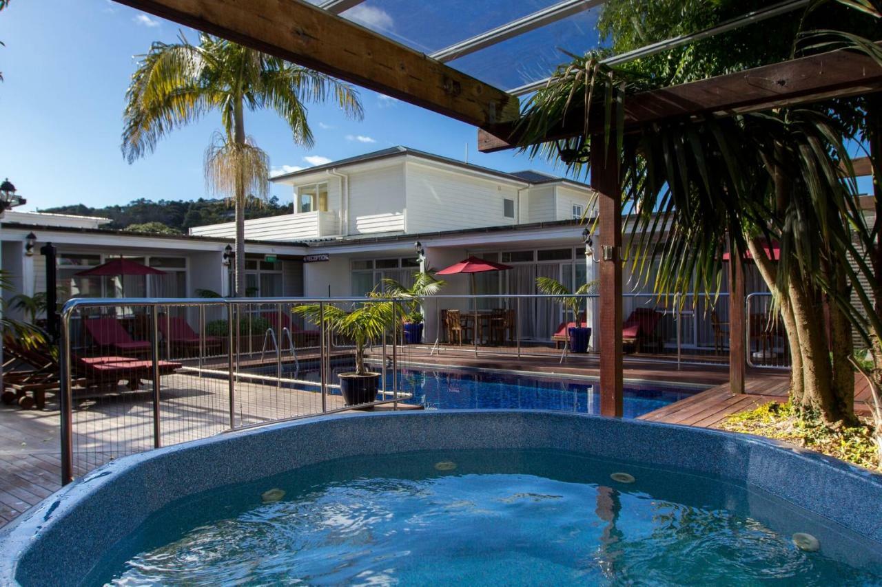 Commodores Lodge Russell Dış mekan fotoğraf